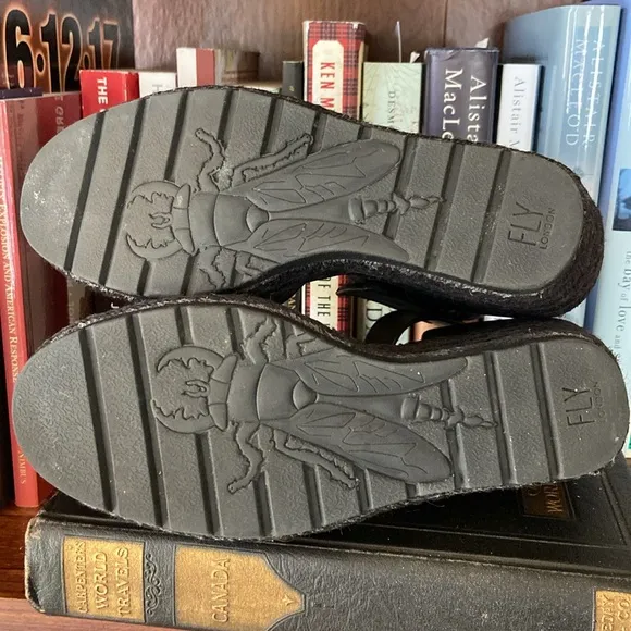 FLY London Etic Black Leather Wedge Espadrille Sandal Women's Size 6.5 - 7
