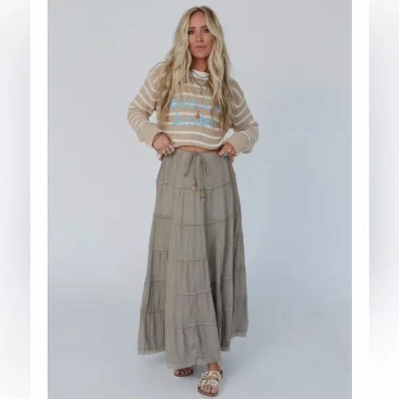 FREE FLOW TIERED MAXI SKIRT NWT Boutique
