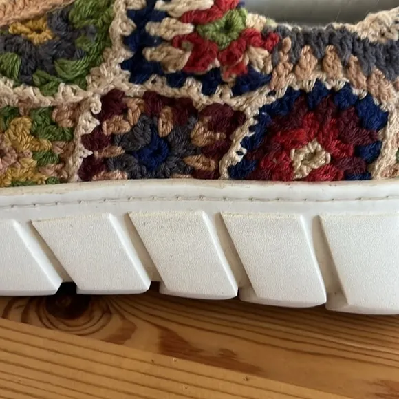 Free People Catch Me If You Can Crochet Flower Sneaker EU 40 US 10 New JB