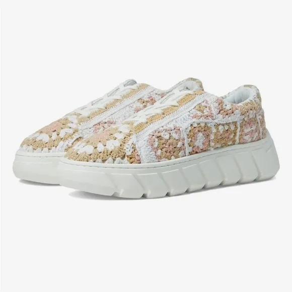 Free People Catch Me if You Can Sneaker in Blush Combo Lugged Sole Size 37