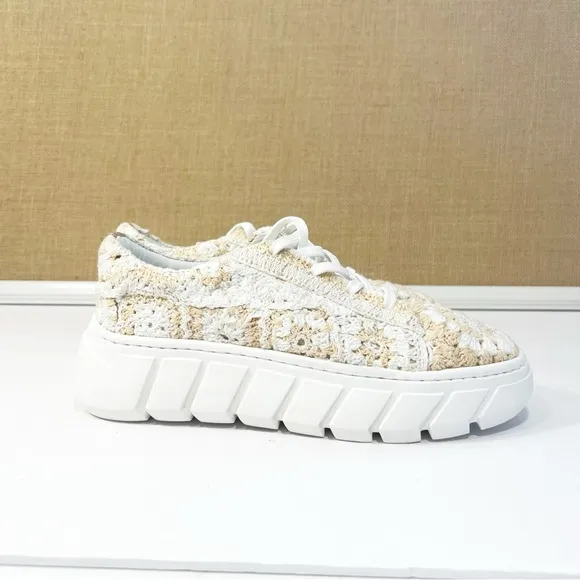 Free People Catch Me if You Can Sneaker in Blush Combo Lugged Sole Size 37