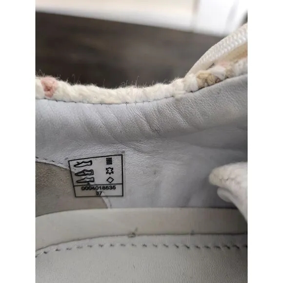 Free‎ People Catch Me If You Can Womans Crochet Sneakers 37 (6.5-7) Beige Pink
