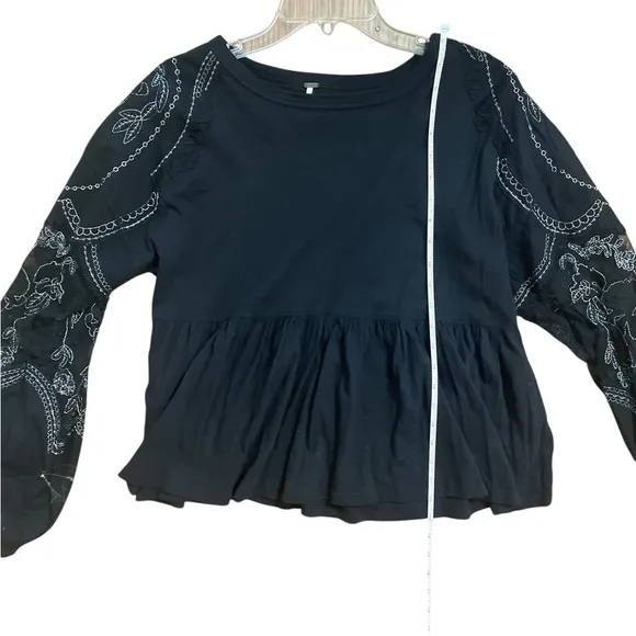 Free People Embroidered Penny Tee black silver peplum flowy puff sleeve top XS