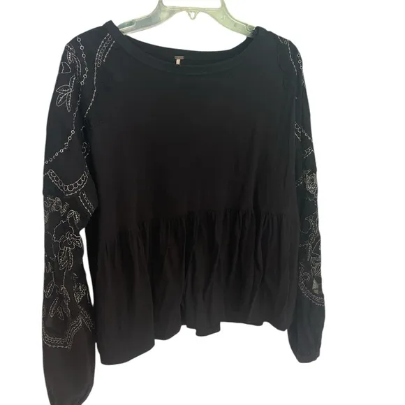 Free People Embroidered Penny Tee black silver peplum flowy puff sleeve top XS
