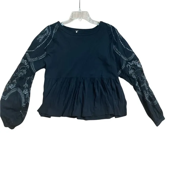 Free People Embroidered Penny Tee black silver peplum flowy puff sleeve top XS