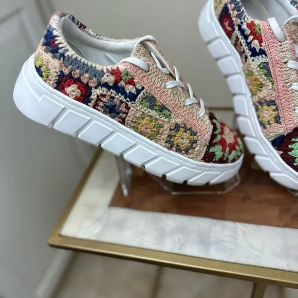 Free People NWB size‎ EU 38 Catch me if you can crochet platform sneakers