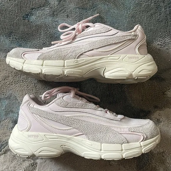 Free People Puma Teveris Nitro Sneakers. NEW