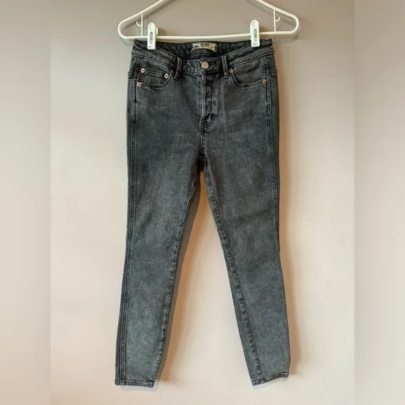 Free People Women’s Dark‎ Gray Denim Skinny Jeans Size 25