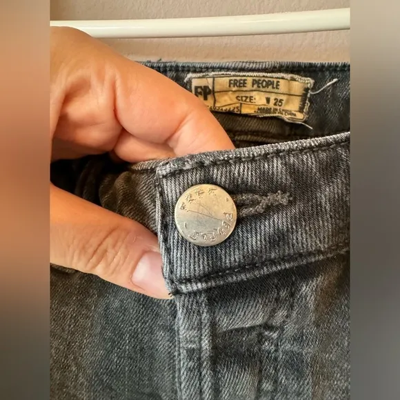 Free People Women’s Dark‎ Gray Denim Skinny Jeans Size 25