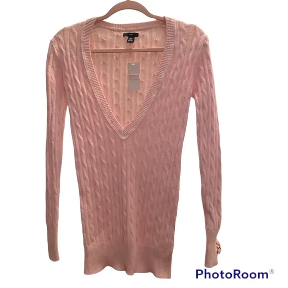 GAP CABLE KNIT PLUNGING V-NECK PINK LONG SLEEVE SWEATER ⭐️⭐️⭐️⭐️⭐️