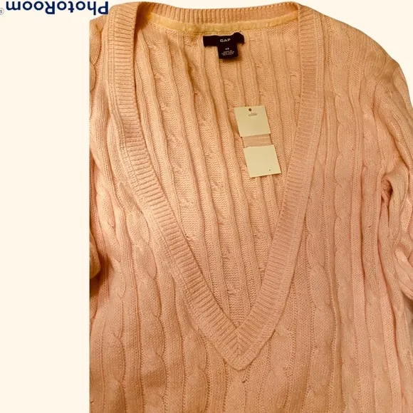 GAP CABLE KNIT PLUNGING V-NECK PINK LONG SLEEVE SWEATER ⭐️⭐️⭐️⭐️⭐️
