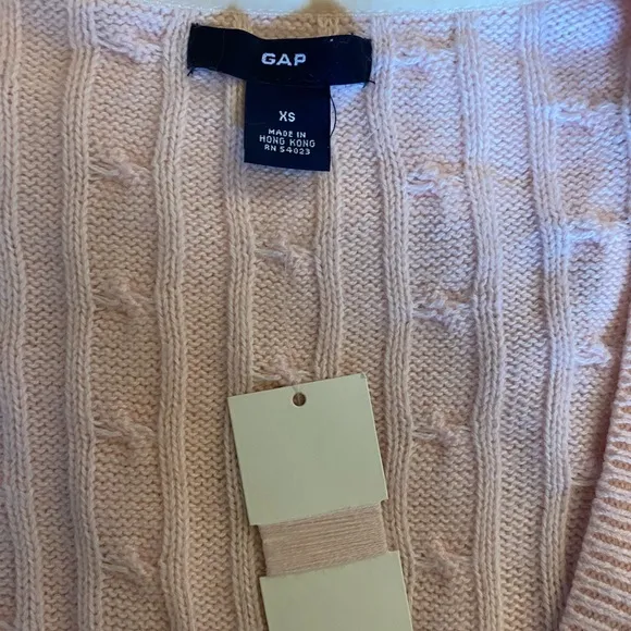 GAP CABLE KNIT PLUNGING V-NECK PINK LONG SLEEVE SWEATER ⭐️⭐️⭐️⭐️⭐️