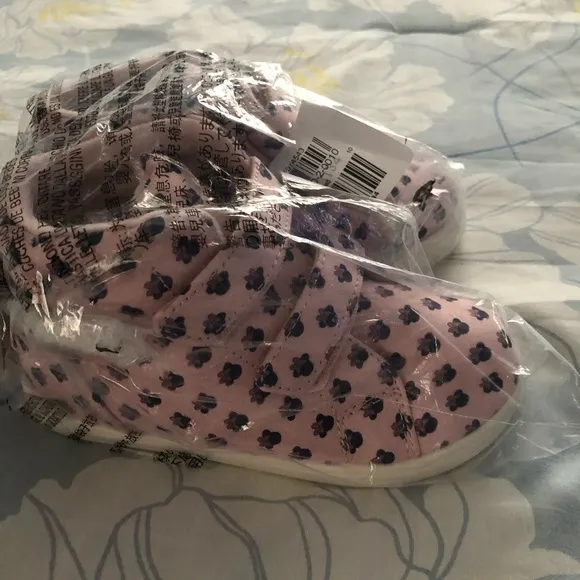 GAP DISNEY MINNIE MOUSE HIGH TOP SNEAKERS Size 10