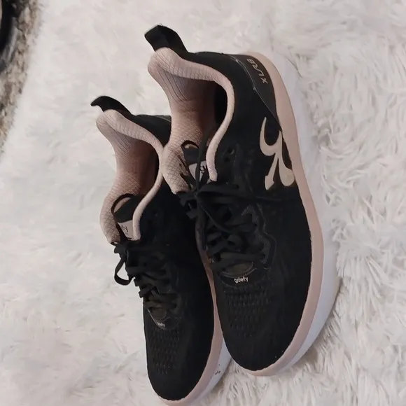 GDEFY Gravity Defyer XLR8 Comfort Black &amp; Pink Running Support Shoes Women's 8.5