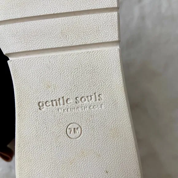 Gentle Souls By Kenneth Cole Leather Sneakers