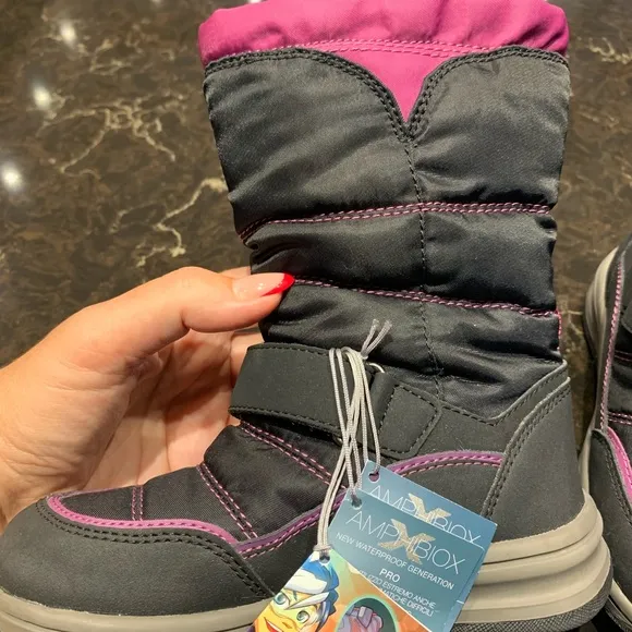 Geox Respira girl’s waterproof boot size 27