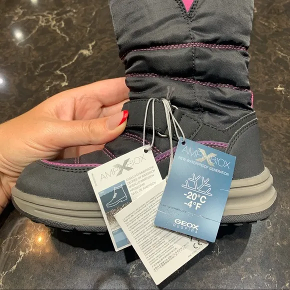 Geox Respira girl’s waterproof boot size 27