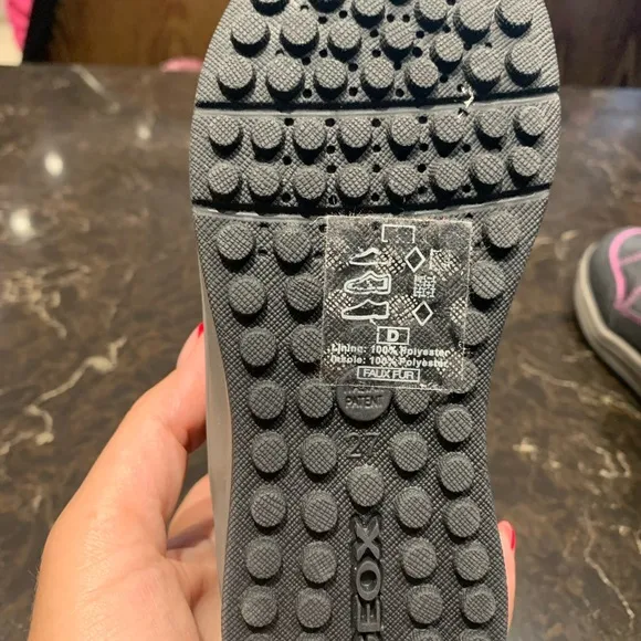 Geox Respira girl’s waterproof boot size 27