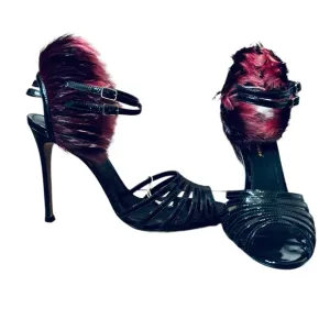 GIANVITO ROSSI***Black Patent Heels w/Feathers***US 7 $950