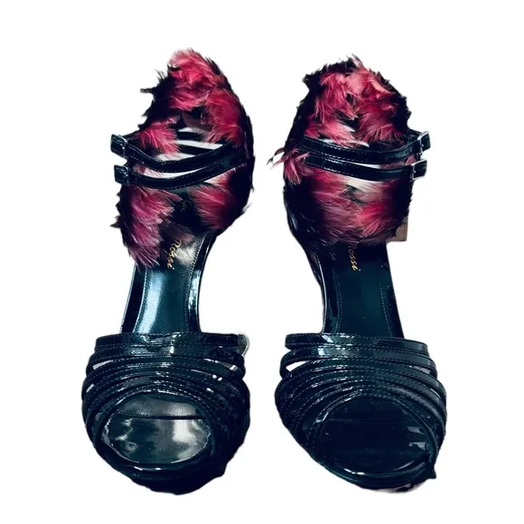 GIANVITO ROSSI***Black Patent Heels w/Feathers***US 7 $950