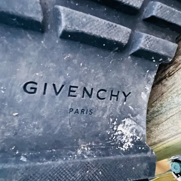 GIVENCHY High-Top Sneakers