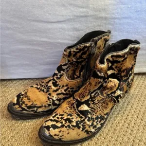 Golden Goose LIMITED animal print pony fur women's boots - RARE! Size 40.