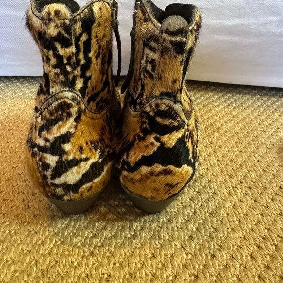 Golden Goose LIMITED animal print pony fur women's boots - RARE! Size 40.