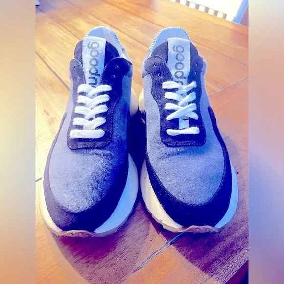 GOODNEWS KOOK SNEAKER IN NAVY, low-top runner US 9/7.5 EUR 40 Made in Portugal