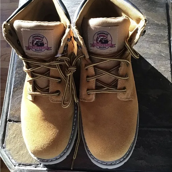 Gramma boots size 91/2.Steel toe.