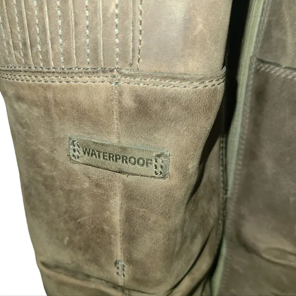 Grey Northface Camryn Boots