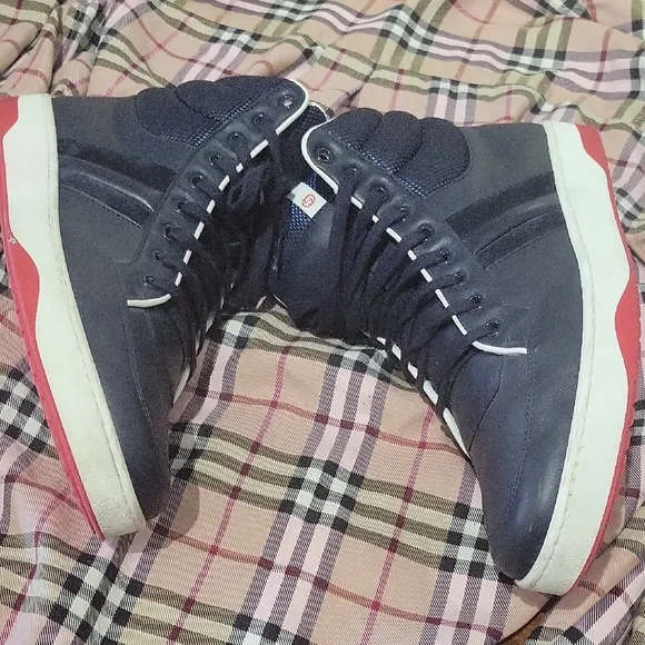 Gucci Stylish Navy Blue High-Top Sneakers