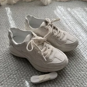 GUCCI Women's GG Rhyton Sneaker in White 8.5 US