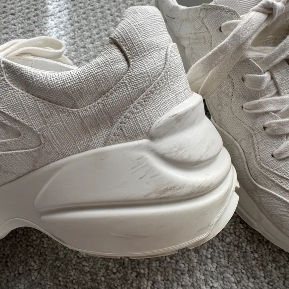 GUCCI Women's GG Rhyton Sneaker in White 8.5 US