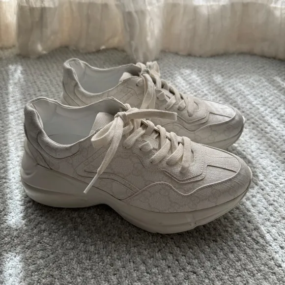 GUCCI Women's GG Rhyton Sneaker in White 8.5 US