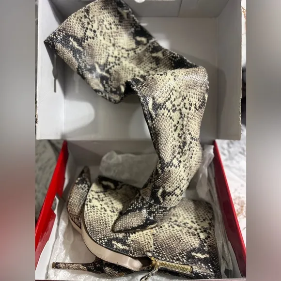 Guess Above the knee boots