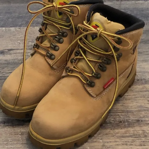 Herman Survivor Steel Toe Waterproof Boots men’s 6.5 worn once EUC