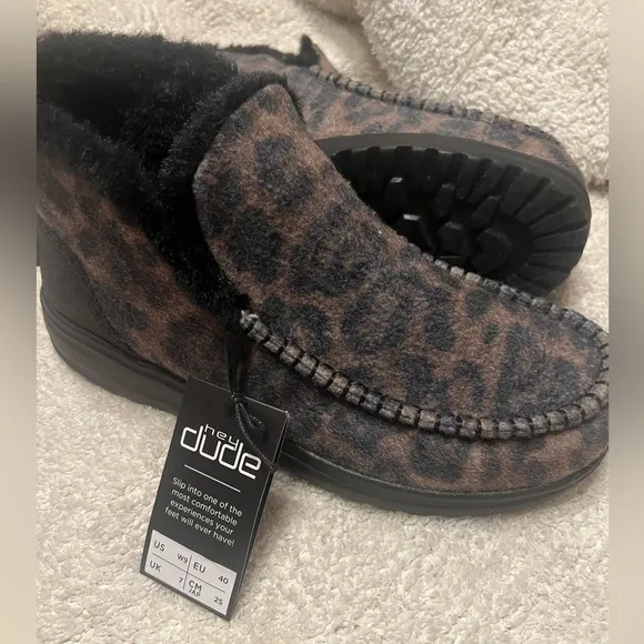 Hey Dude, NWT,  Women’s Leopard Print Fleece Lined Bootie Shoes