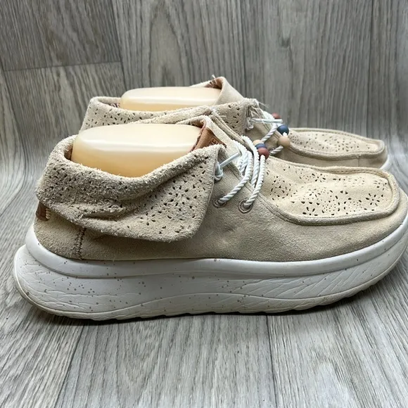 Hey Dude Wendy Peak Fold Boot Suede Tan Walking Shoes