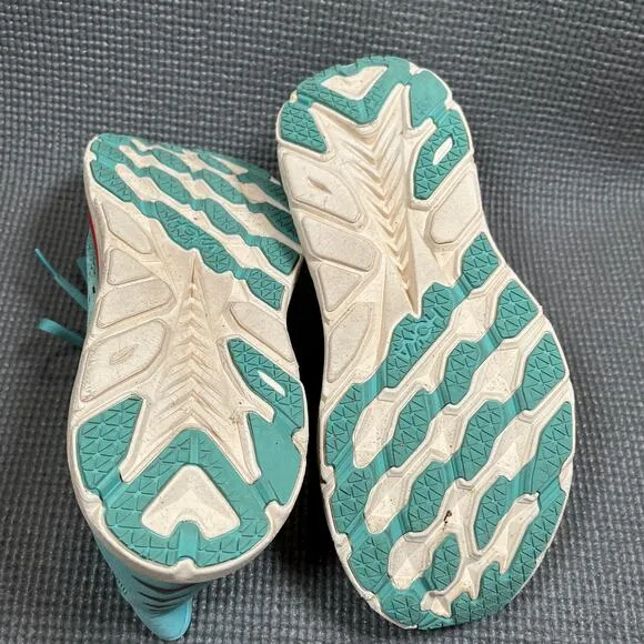 Hoka One‎ One Clifton 8 Athletic Shoes Womens Size 8B Blue Running Comfort Light