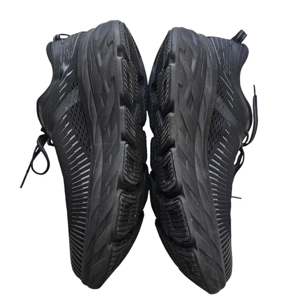 Hoka One One Men's Black Max Cushioned Bondi 7 Athletic Shoes