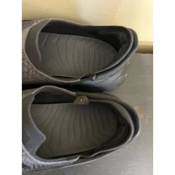 Hoka One One Mens Slip-On Recovery Shoes Size 12 Black Mesh &amp; Rubber Sole Lightw