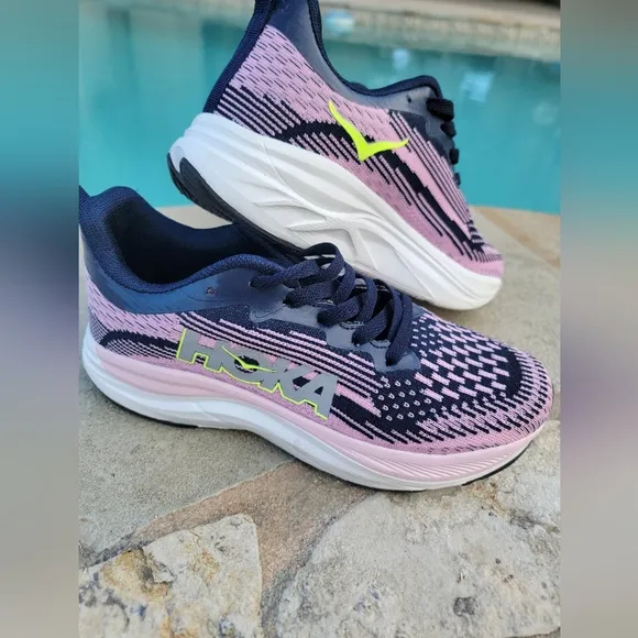 HOKA Women's Skyflow Running/walking Sneakers Size 6.5
