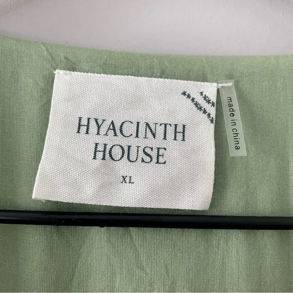 Hyacinth House Tuckernuck Tiered Penny Puff Sleeve Midi Dress in Green XL