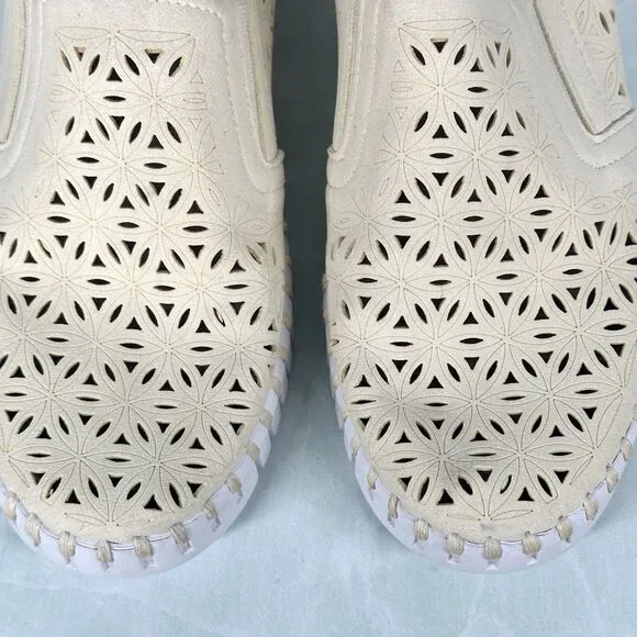 ILSE JACOBSEN Shoes Women’s EU 39 Tulip Slip-On Flat Laser Cut Comfort Sneaker