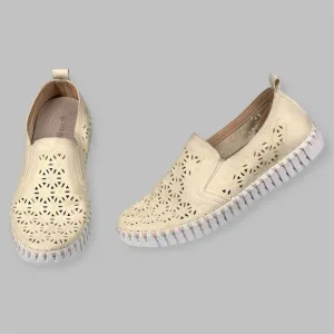 ILSE JACOBSEN Shoes Women’s EU 39 Tulip Slip-On Flat Laser Cut Comfort Sneaker