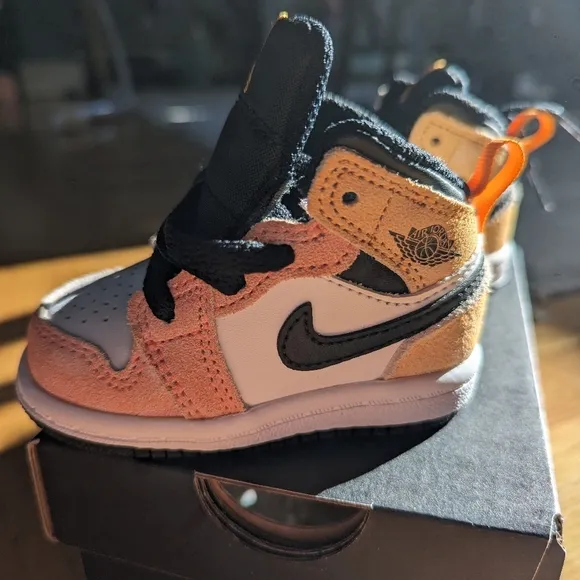 Infant Jordan Sneakers