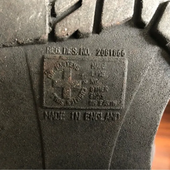 ISO ! Dr. Martens Black or Brown Waterproof Lining Boot