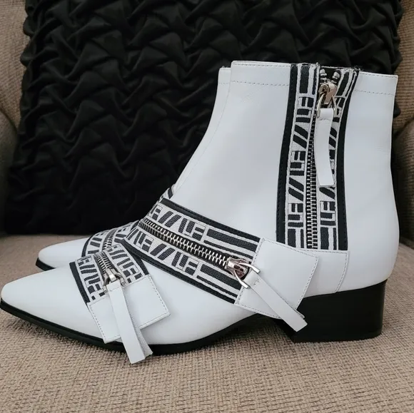 JEFFREY CAMPBELL BBJC-OLALF-F17 WHITE BLACK ANKLE BOOTS