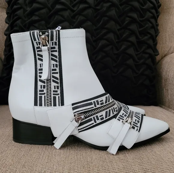 JEFFREY CAMPBELL BBJC-OLALF-F17 WHITE BLACK ANKLE BOOTS