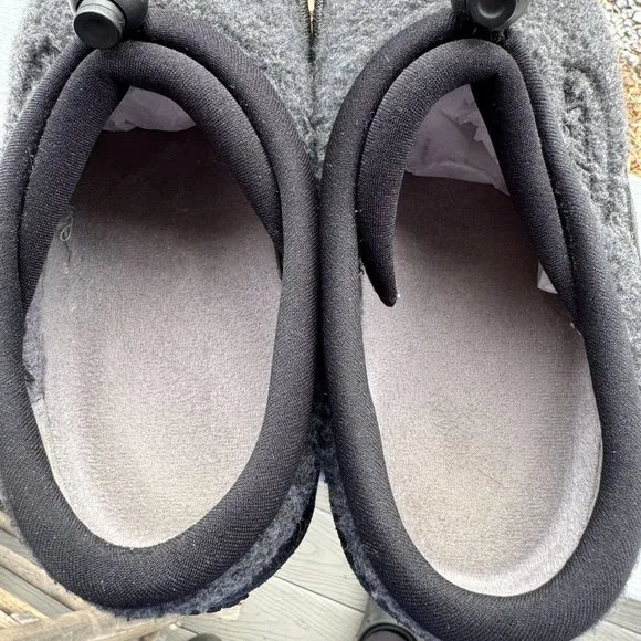 Jibs Gray Fleece Slip-On Shoes Adjustable Toggle Durable Rubber Outsole 6.5 Mens